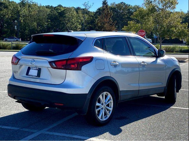 2017 Nissan Rogue Sport S