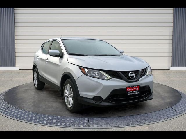 2017 Nissan Rogue Sport S