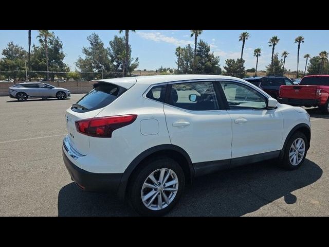 2017 Nissan Rogue Sport S