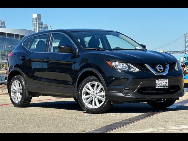 2017 Nissan Rogue Sport S