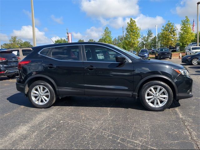 2017 Nissan Rogue Sport S