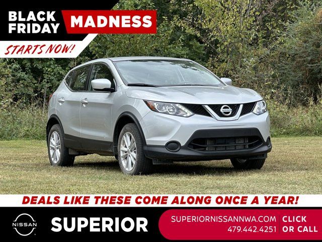 2017 Nissan Rogue Sport S