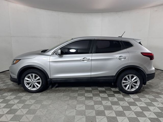 2017 Nissan Rogue Sport S