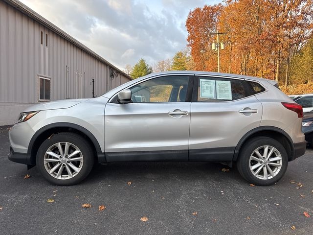 2017 Nissan Rogue Sport S