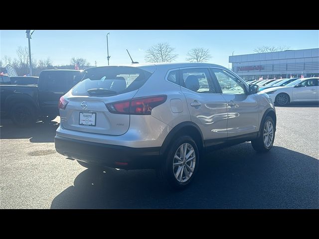 2017 Nissan Rogue Sport S