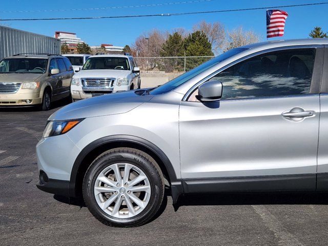 2017 Nissan Rogue Sport S