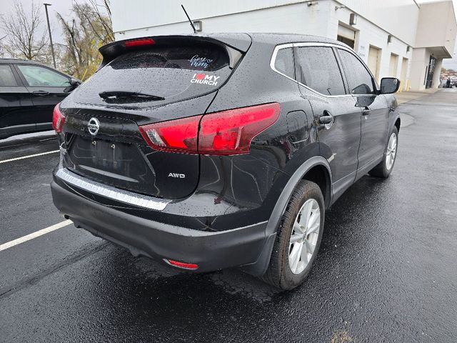 2017 Nissan Rogue Sport S