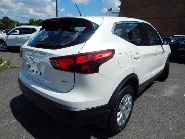 2017 Nissan Rogue Sport S