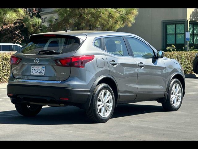 2017 Nissan Rogue Sport S