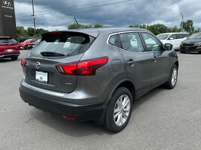 2017 Nissan Rogue Sport S