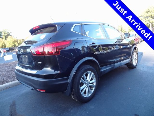 2017 Nissan Rogue Sport S