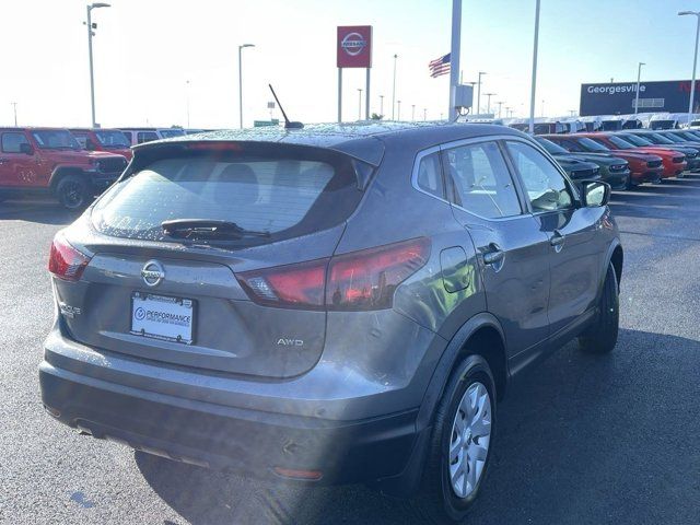 2017 Nissan Rogue Sport S