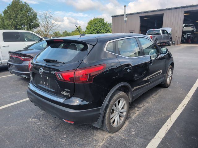 2017 Nissan Rogue Sport S