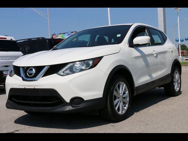 2017 Nissan Rogue Sport S