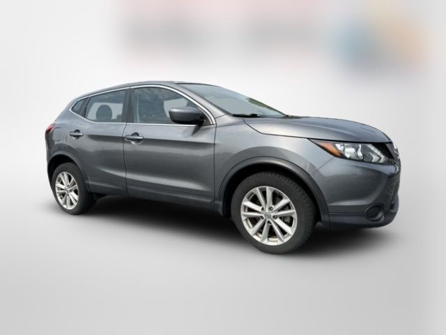 2017 Nissan Rogue Sport S