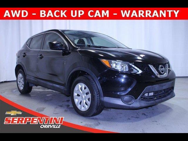 2017 Nissan Rogue Sport S