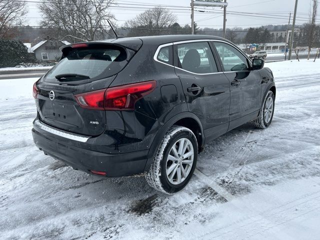 2017 Nissan Rogue Sport S