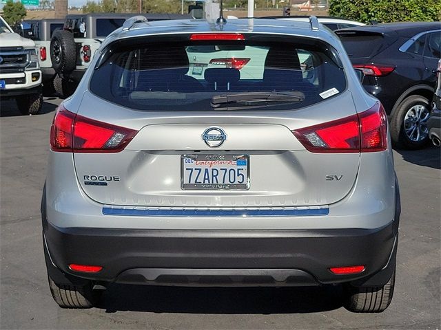 2017 Nissan Rogue Sport SV