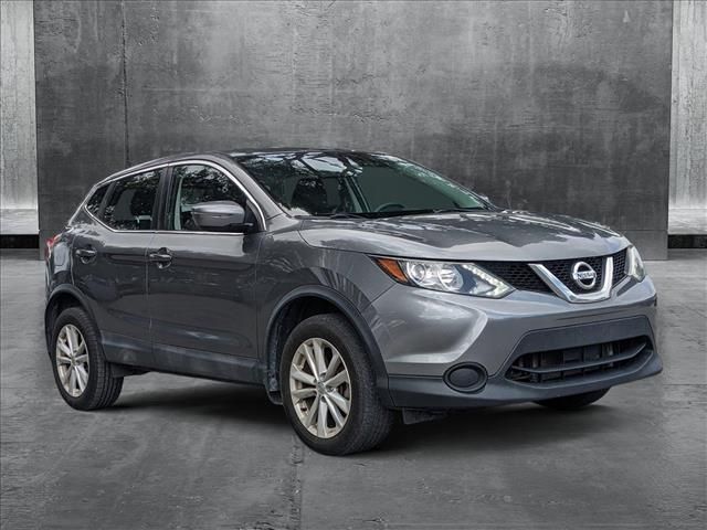 2017 Nissan Rogue Sport SV