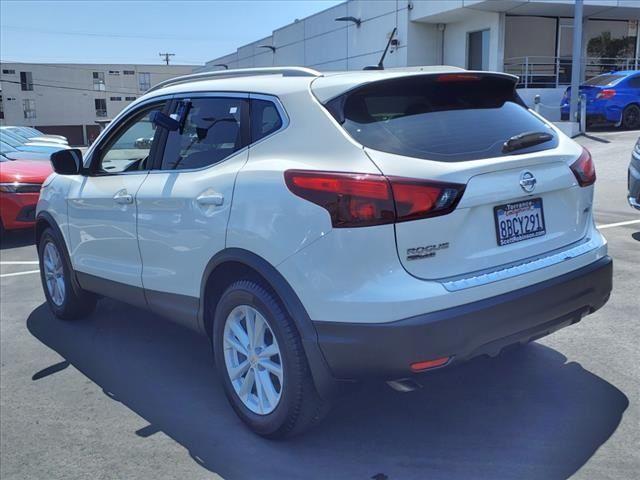 2017 Nissan Rogue Sport SV