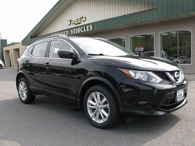 2017 Nissan Rogue Sport SV