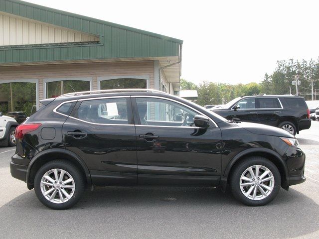 2017 Nissan Rogue Sport SV