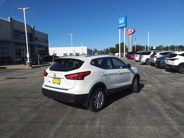 2017 Nissan Rogue Sport SV