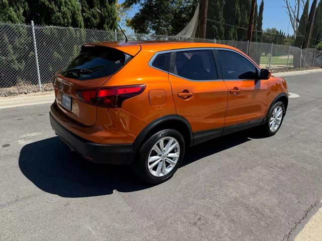 2017 Nissan Rogue Sport S