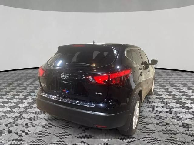 2017 Nissan Rogue Sport S