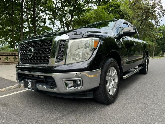 2017 Nissan Titan SV