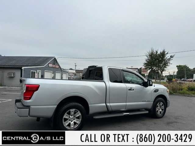 2017 Nissan Titan SV