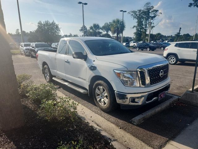 2017 Nissan Titan SV