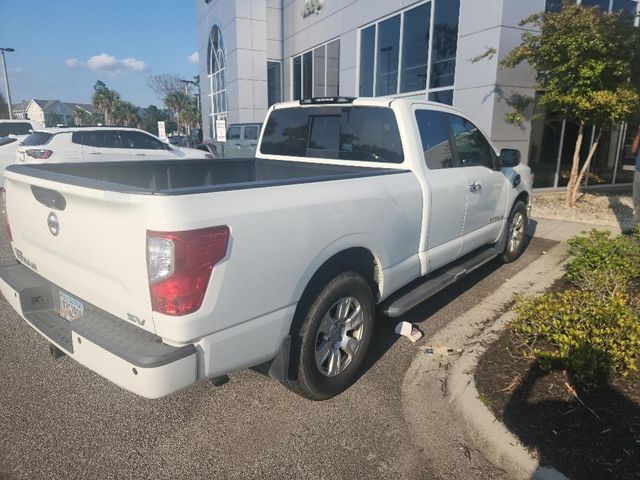 2017 Nissan Titan SV