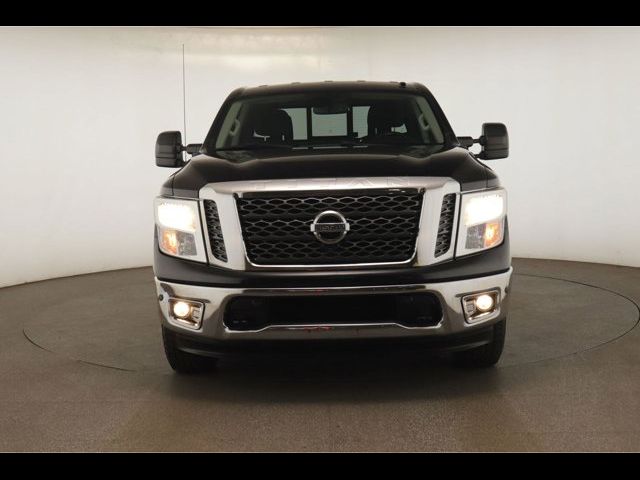 2017 Nissan Titan SV