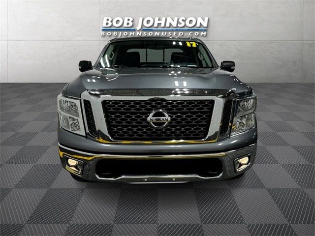 2017 Nissan Titan SV