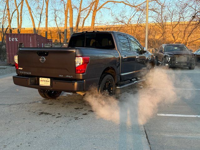 2017 Nissan Titan SL