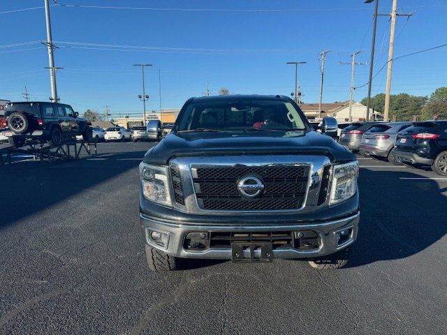 2017 Nissan Titan SL