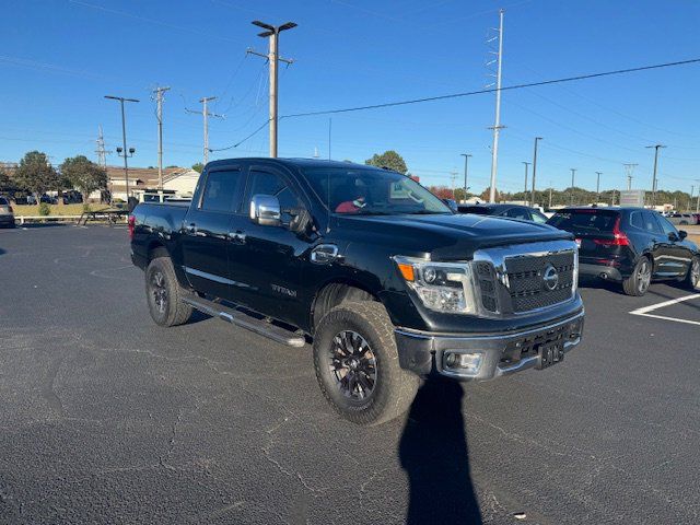 2017 Nissan Titan SL