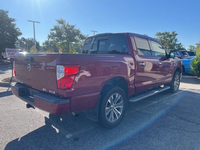 2017 Nissan Titan SL