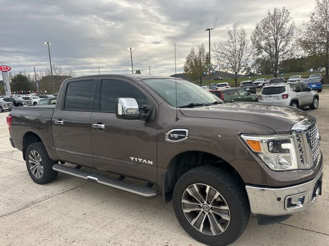 2017 Nissan Titan SL