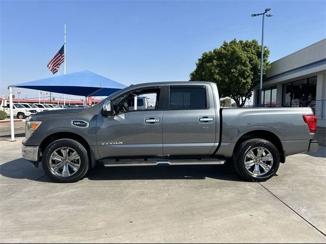 2017 Nissan Titan SL