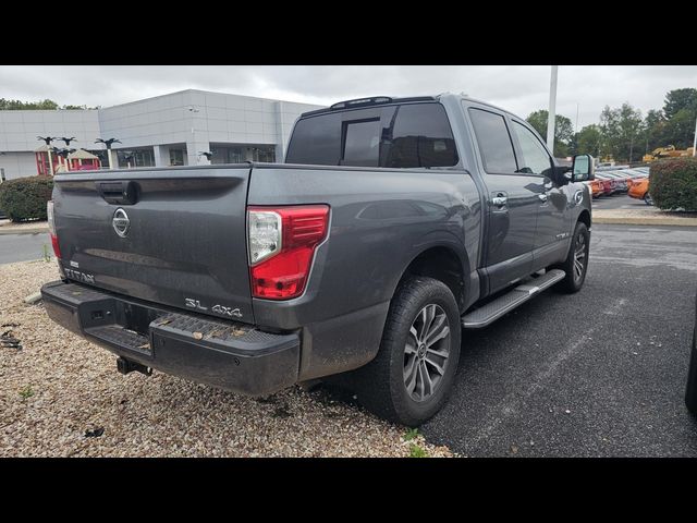 2017 Nissan Titan SL