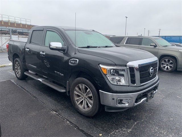 2017 Nissan Titan SL