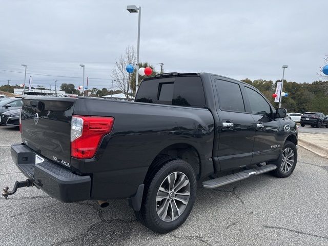 2017 Nissan Titan SL