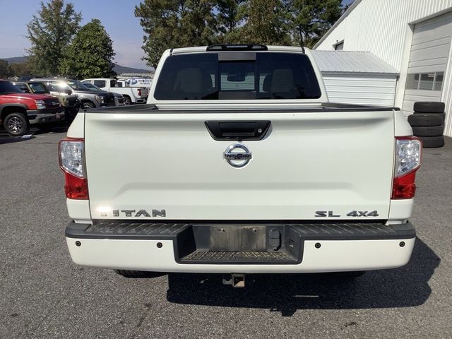 2017 Nissan Titan SL