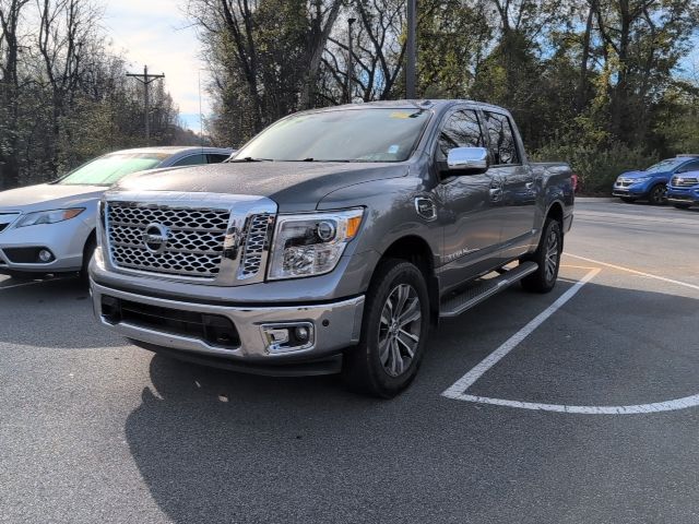 2017 Nissan Titan SL