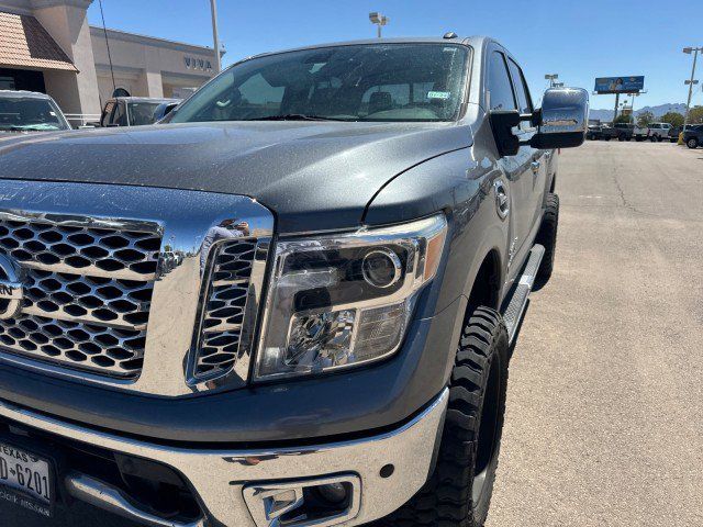 2017 Nissan Titan SL