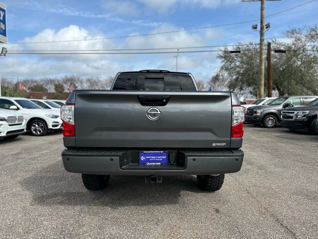 2017 Nissan Titan SL