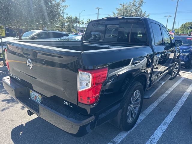 2017 Nissan Titan SL