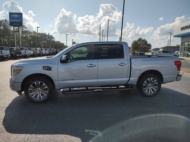 2017 Nissan Titan SL
